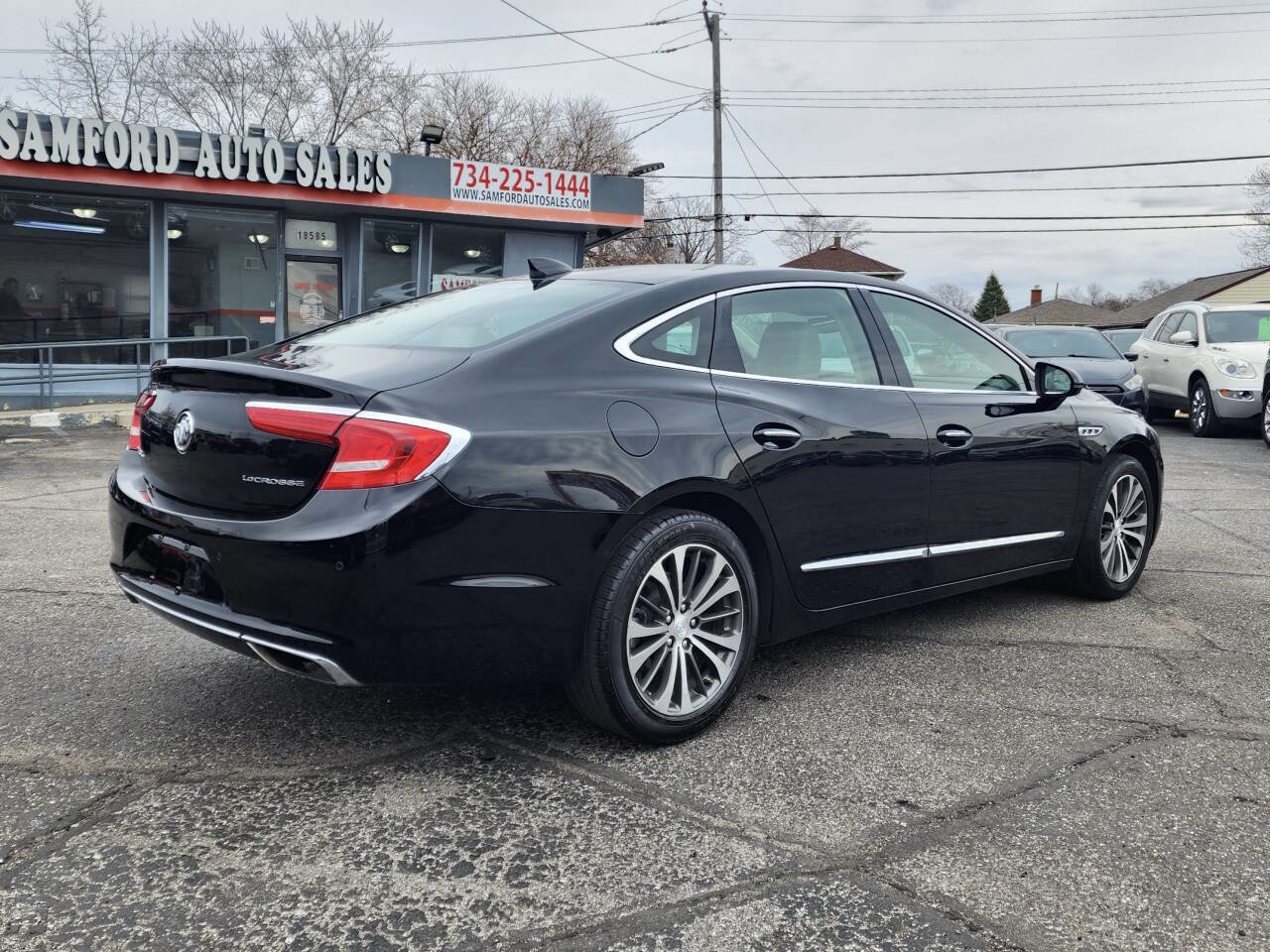 Used 2017 Buick LaCrosse Essence image 9