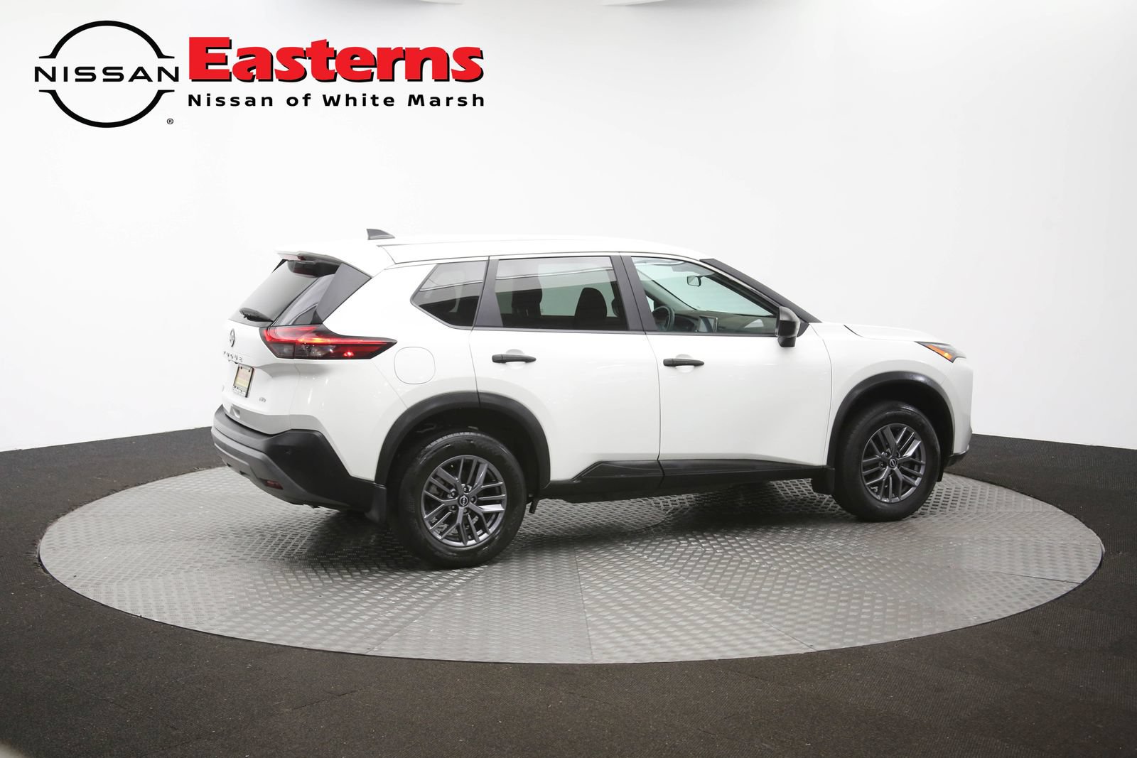 Used 2023 Nissan Rogue S AWD/4WD image 39