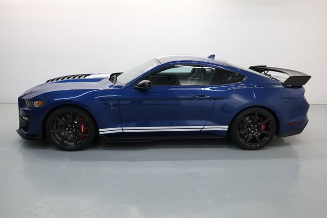 Used 2022 Ford Mustang Shelby GT500 w/ Carbon Fiber Track Pack RWD image 58