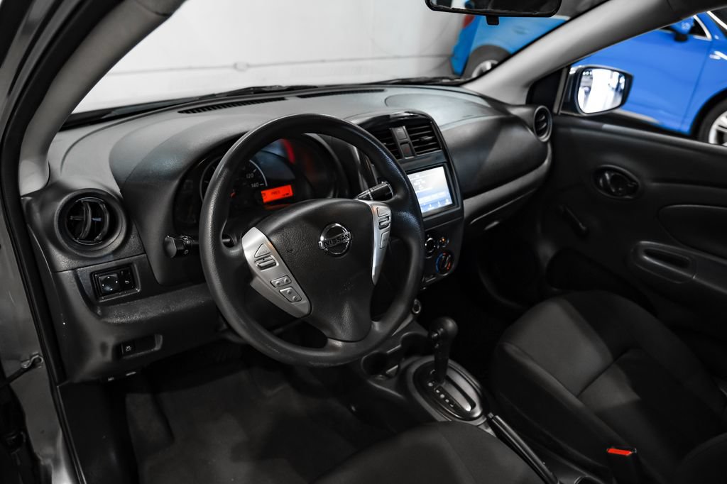 Used 2019 Nissan Versa S Plus FWD image 2