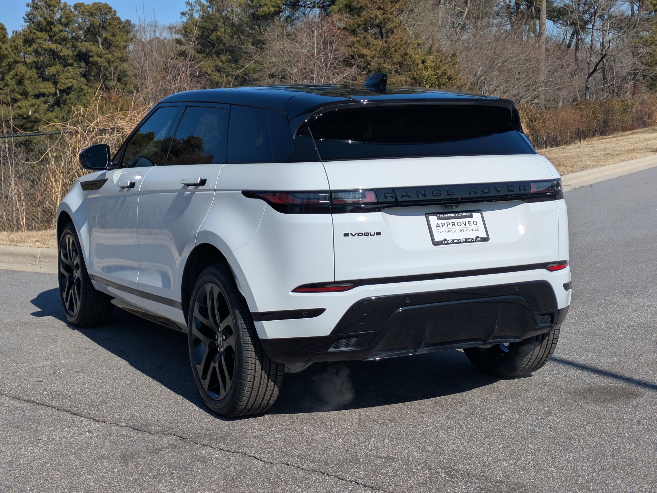 Certified 2025 Land Rover Range Rover Evoque Dynamic SE image 7