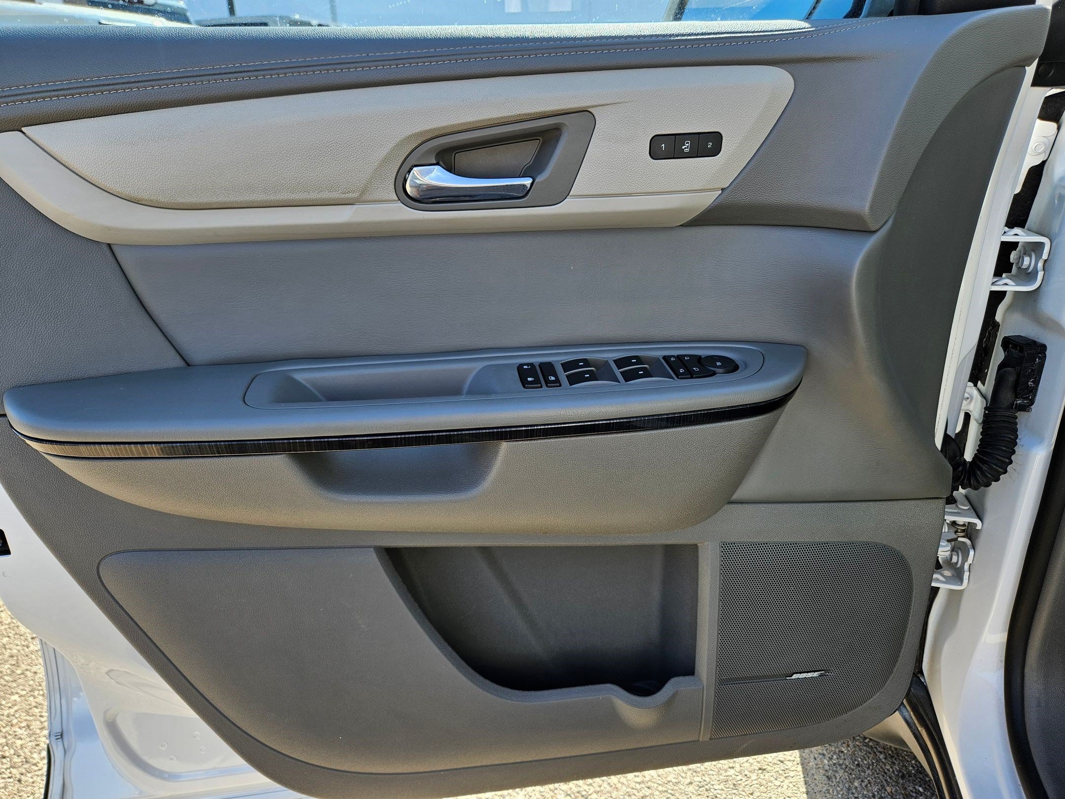 Used 2016 Chevrolet Traverse LTZ AWD/4WD image 12