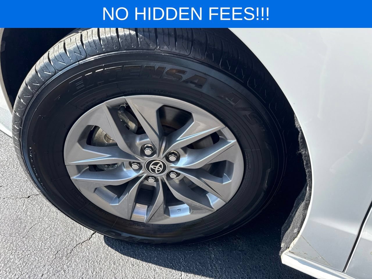 Used 2021 Toyota Sienna LE FWD image 13