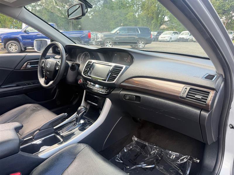 Used 2016 Honda Accord EX-L image 17