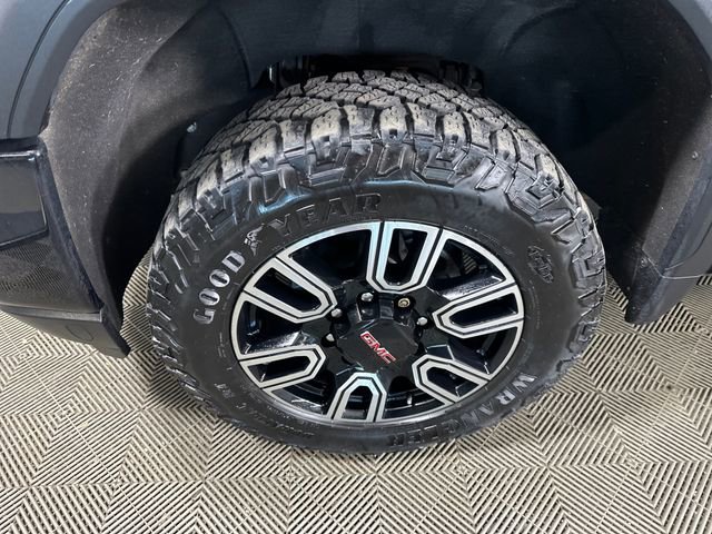 Used 2022 GMC Sierra 2500 AT4 w/ AT4 Premium Plus Package image 10
