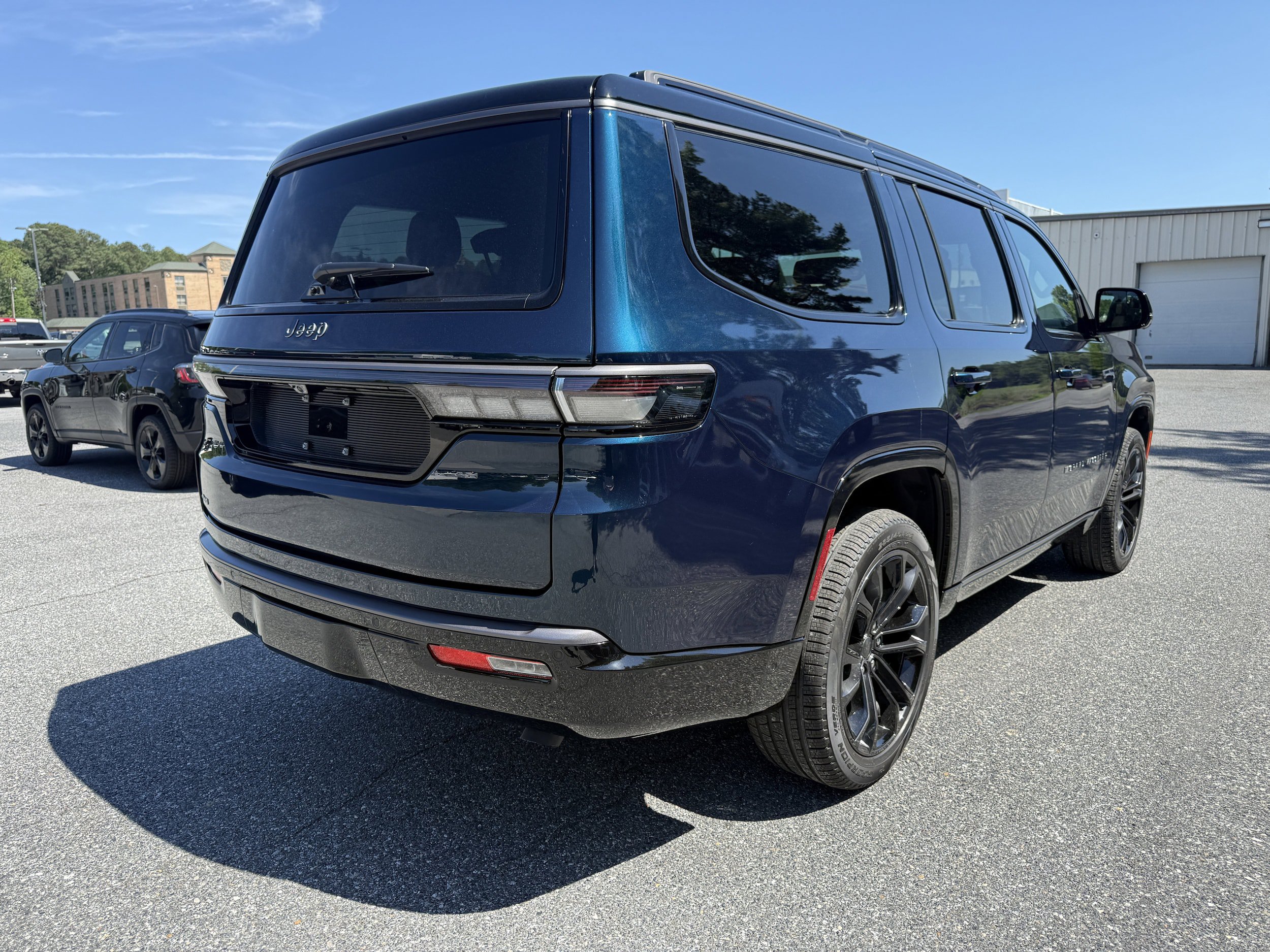 New 2026 Jeep Grand Wagoneer Summit AWD/4WD image 8