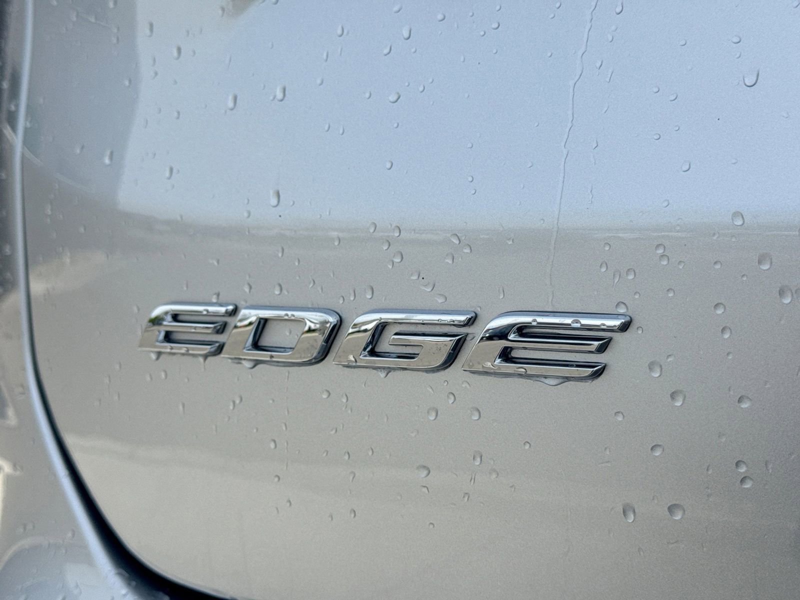 Used 2019 Ford Edge SEL AWD/4WD image 15