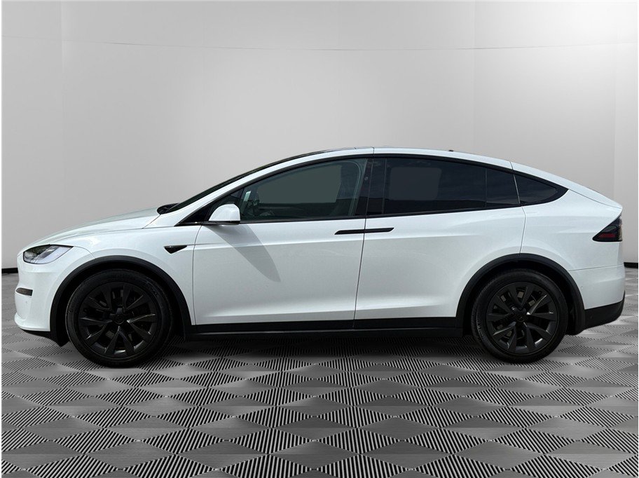Used 2022 Tesla Model X AWD/4WD image 2