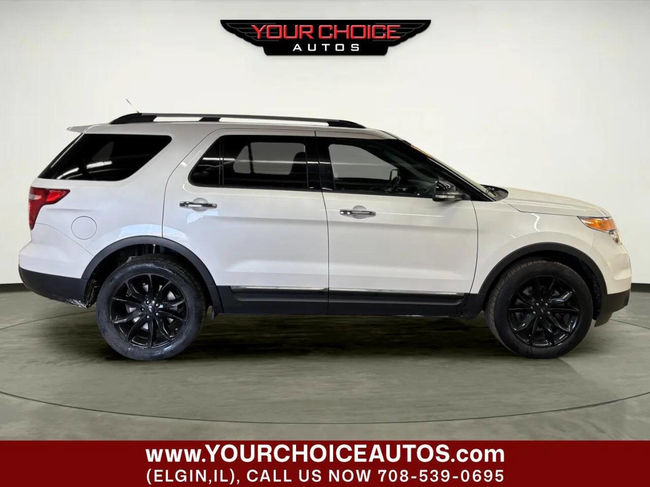 Used 2015 Ford Explorer XLT w/ Equipment Group 202B AWD/4WD image 9