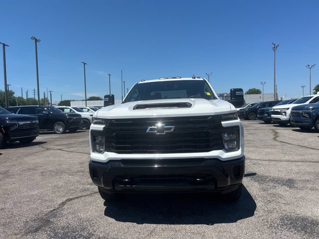 Used 2025 Chevrolet Silverado 2500 Custom w/ Custom Value Package AWD/4WD image 8