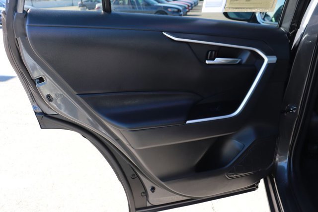 Used 2025 Toyota RAV4 XLE image 11