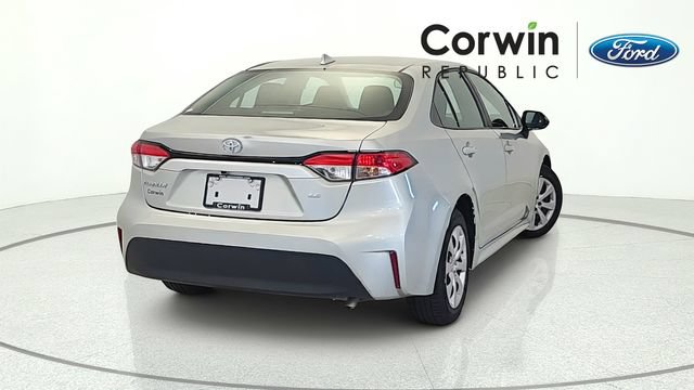 Used 2024 Toyota Corolla LE FWD image 5