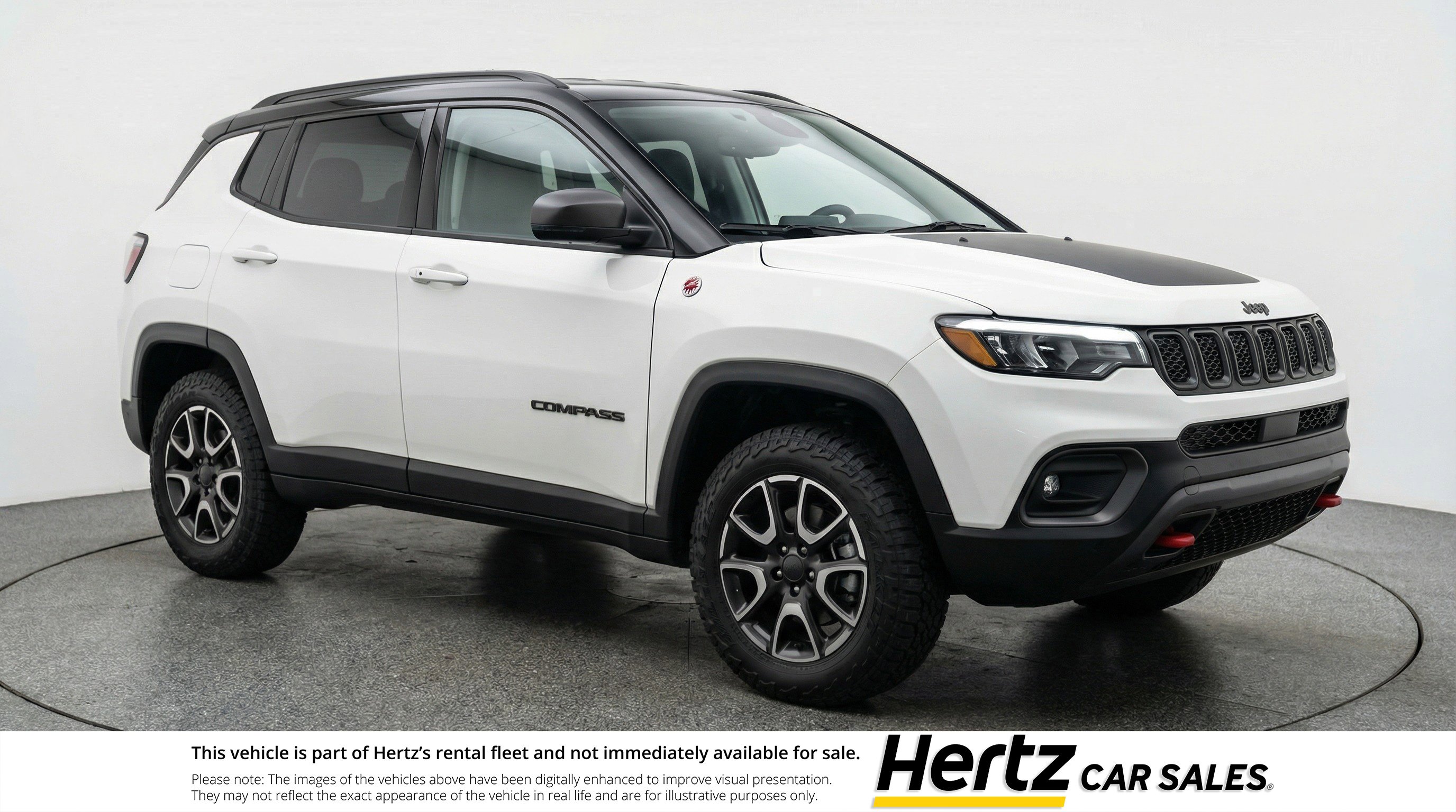 Used 2025 Jeep Compass Trailhawk AWD/4WD image 1