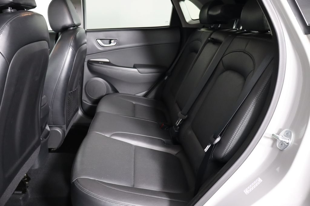 Used 2023 Hyundai Kona Limited FWD image 8