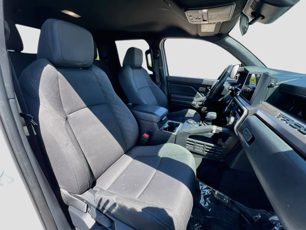Used 2024 Toyota Tacoma SR5 AWD/4WD image 25