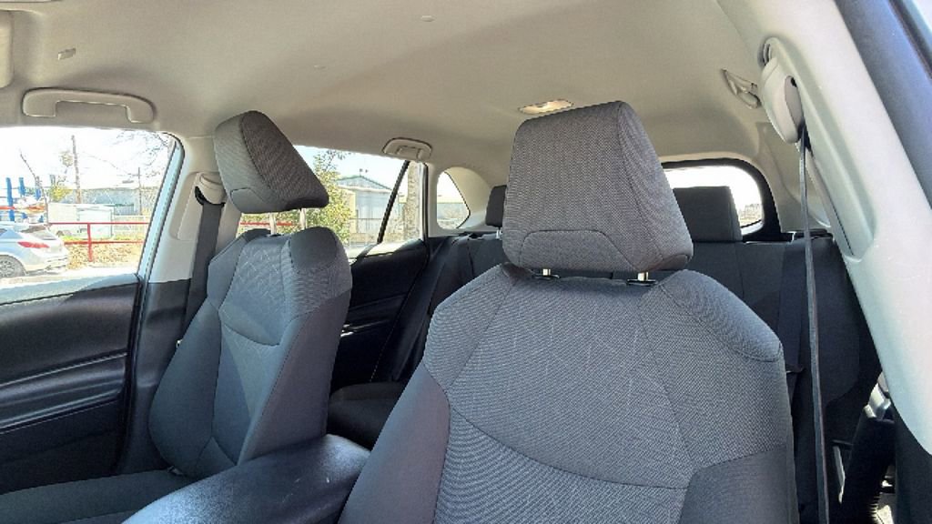 Certified 2025 Toyota RAV4 XLE image 21