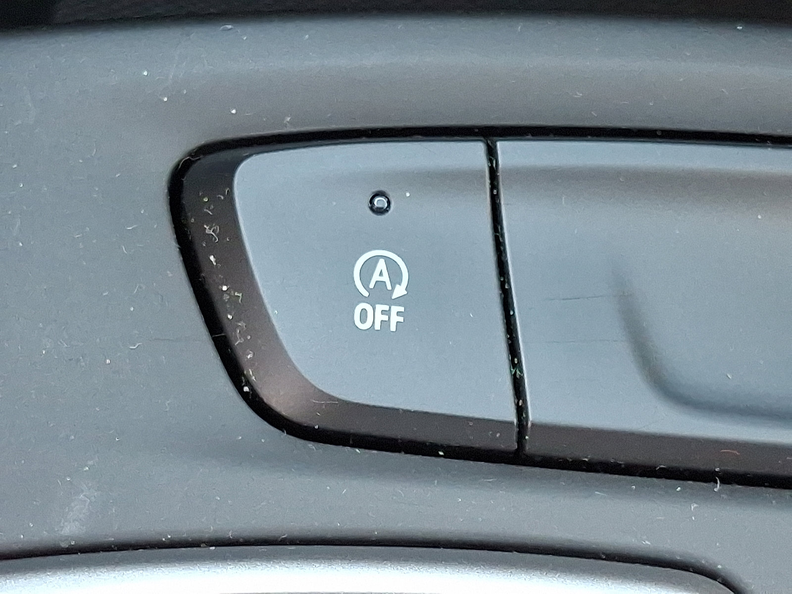 Used 2025 Chevrolet Trax LS image 24