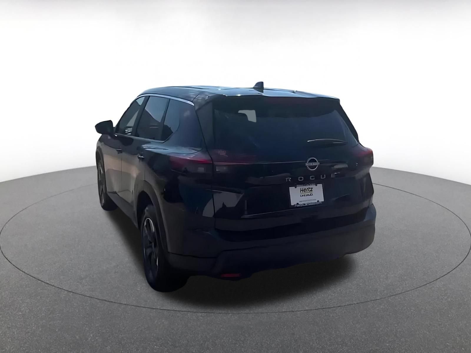 Used 2025 Nissan Rogue SV FWD image 11