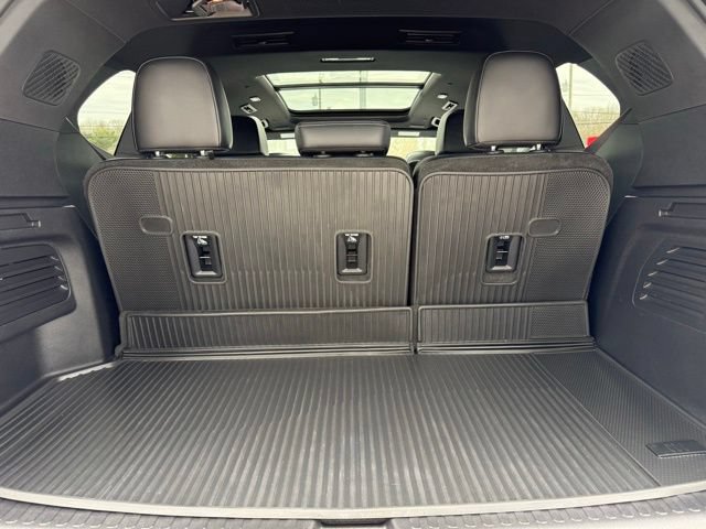 Used 2025 Buick Enclave Avenir w/ Super Cruise Package AWD/4WD image 10