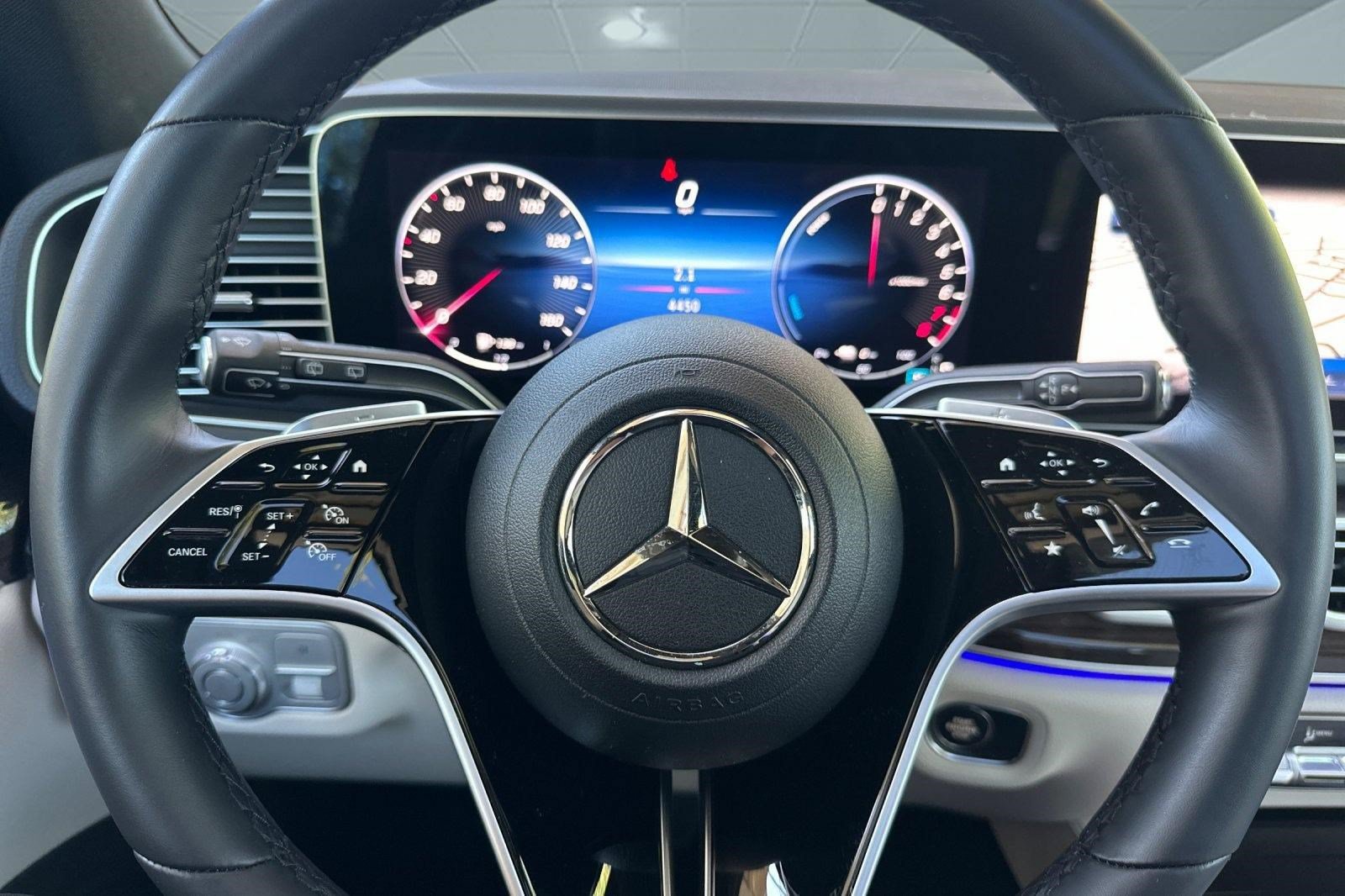 Certified 2025 Mercedes-Benz GLE 450e 4MATIC image 10