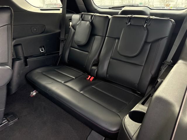 Used 2025 Ford Explorer ST-Line image 19