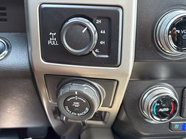 Used 2019 Ford F150 Lariat w/ Equipment Group 502A Luxury AWD/4WD image 23
