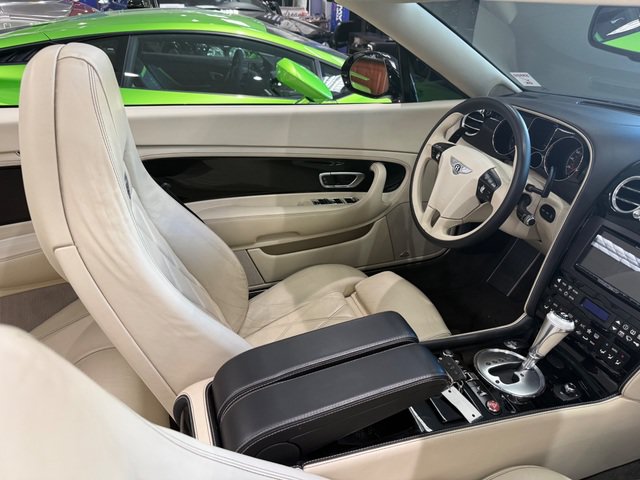 Used 2011 Bentley Continental GTC image 7