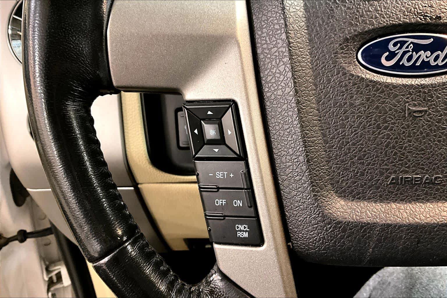 Used 2015 Ford Expedition Limited w/ Equipment Group 301A RWD image 24