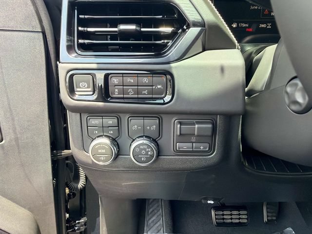New 2026 GMC Yukon XL AT4 Ultimate AWD/4WD image 30