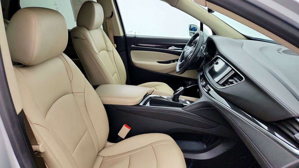 Used 2020 Buick Enclave Essence w/ Sport Touring Edition image 25