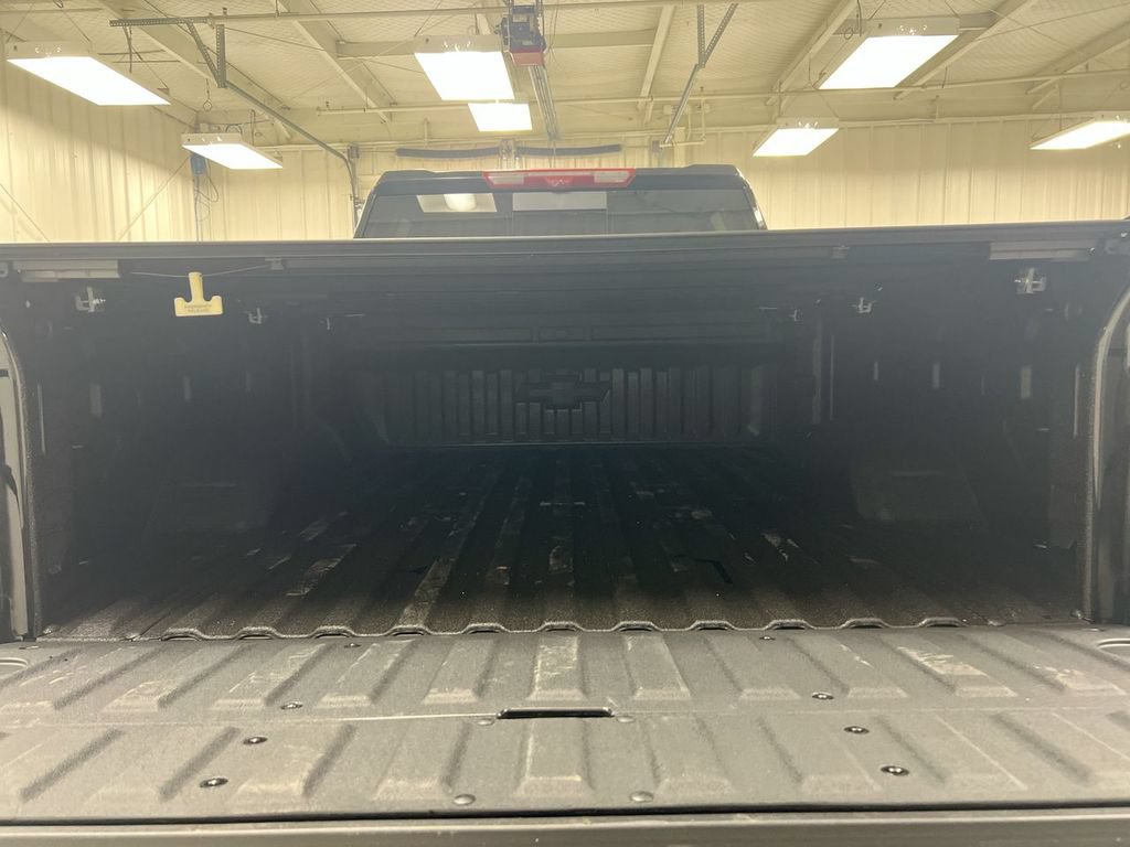 New 2026 Chevrolet Silverado 2500 High Country w/ Midnight Edition AWD/4WD image 25