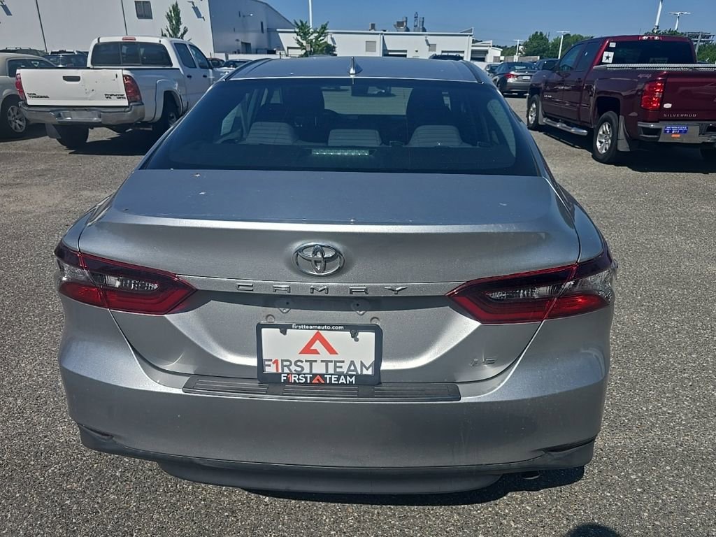 Used 2021 Toyota Camry LE FWD image 6