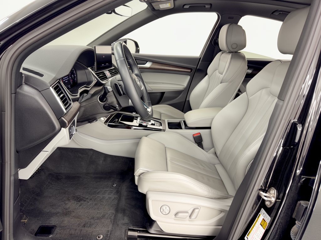 Used 2022 Audi Q5 2.0T Premium Plus w/ Premium Plus Package AWD/4WD image 5
