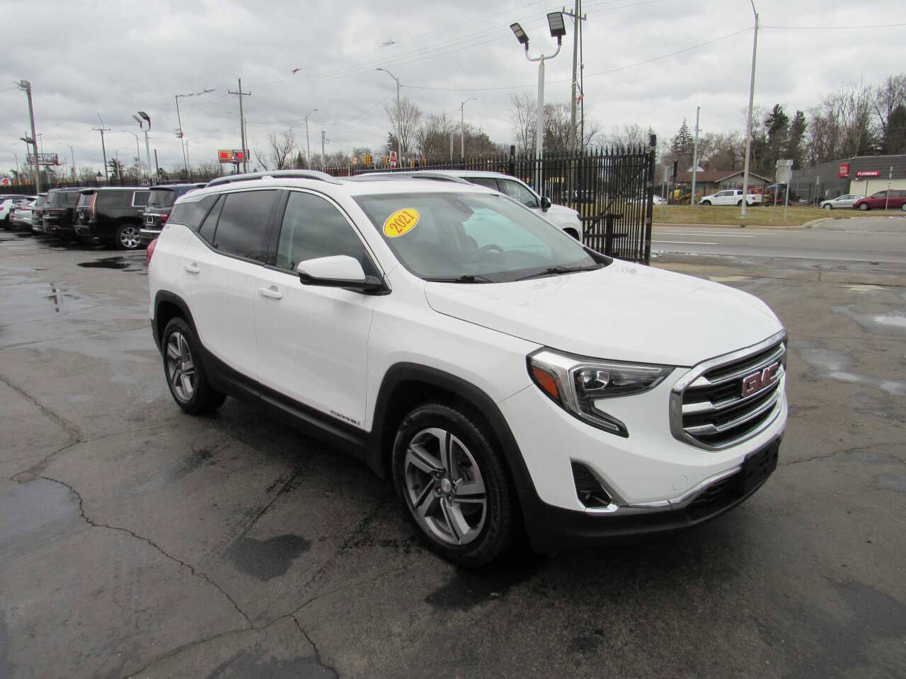 Used 2018 GMC Terrain SLT w/ Preferred Package image 3