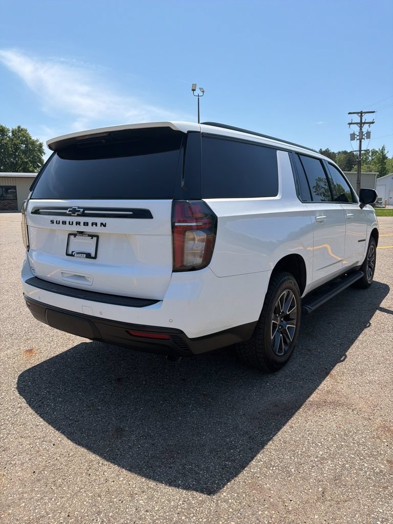 Used 2023 Chevrolet Suburban Z71 AWD/4WD image 5