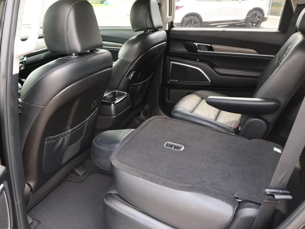 Certified 2022 Kia Telluride SX w/ SX Prestige Package AWD/4WD image 17