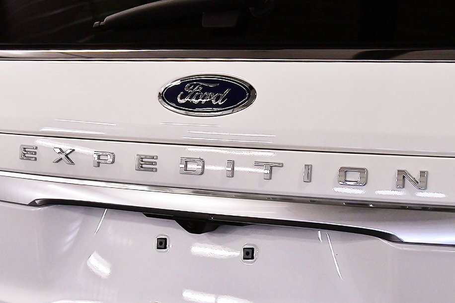 Used 2024 Ford Expedition Max Platinum image 10