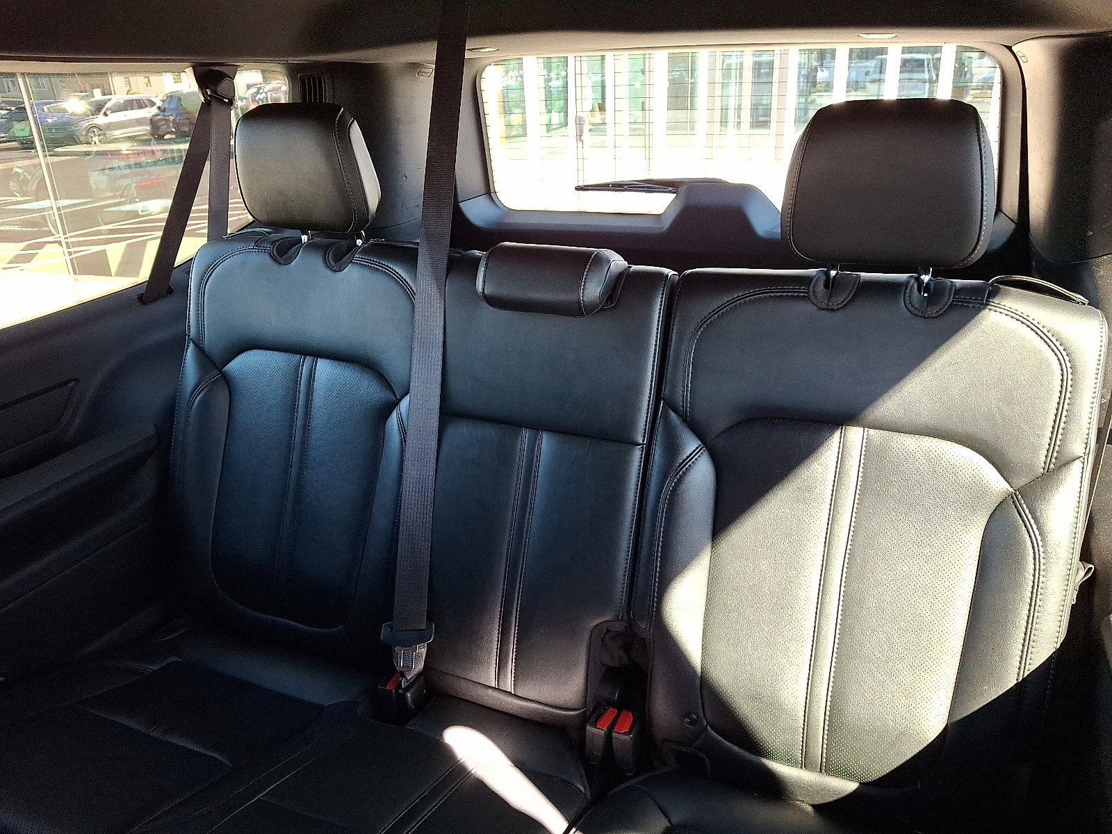 Used 2023 Jeep Wagoneer L Series II image 10