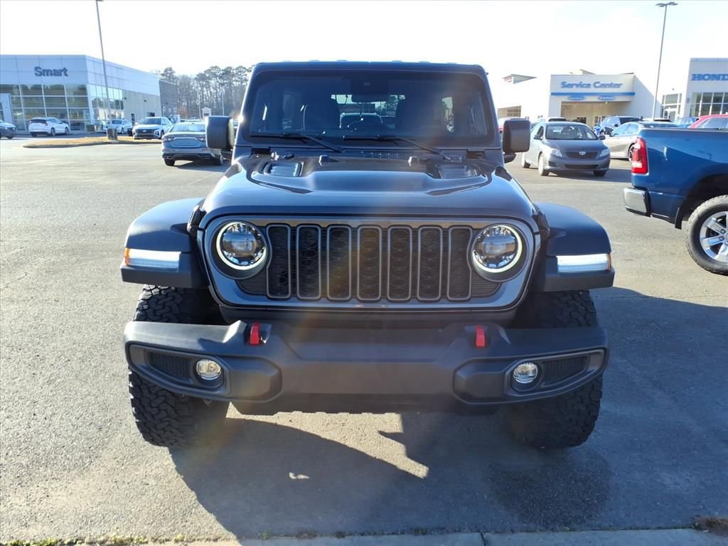 Used 2024 Jeep Wrangler Unlimited Rubicon image 2