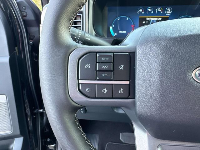 New 2026 Ford F250 Lariat w/ Black Appearance Package image 26