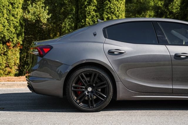 Used 2023 Maserati Ghibli Modena RWD image 13