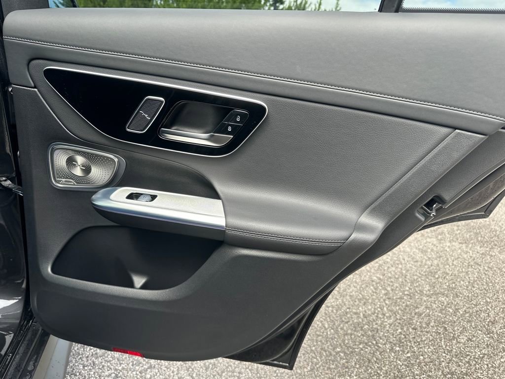 Certified 2025 Mercedes-Benz GLC 300 4MATIC image 31