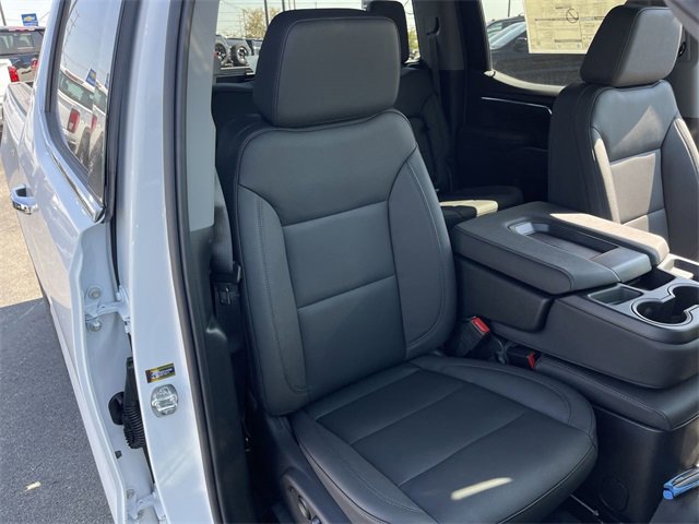 New 2026 GMC Sierra 1500 SLT image 23