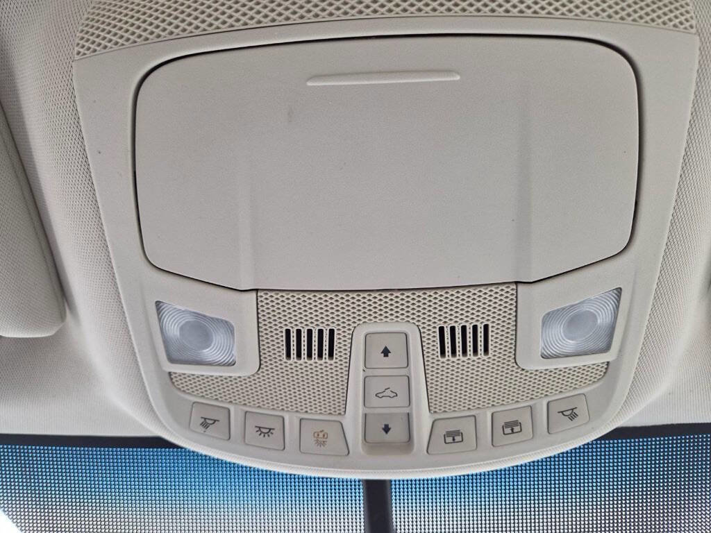 Used 2016 Ford Edge Titanium w/ Technology Package image 34