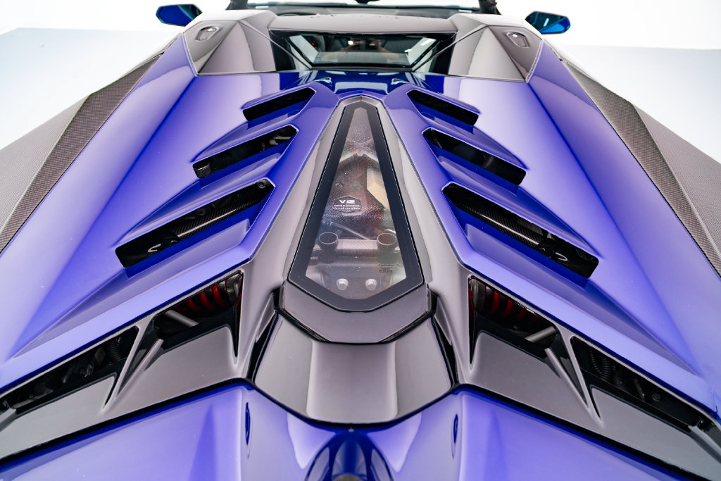 Used 2021 Lamborghini Aventador SVJ AWD/4WD image 30