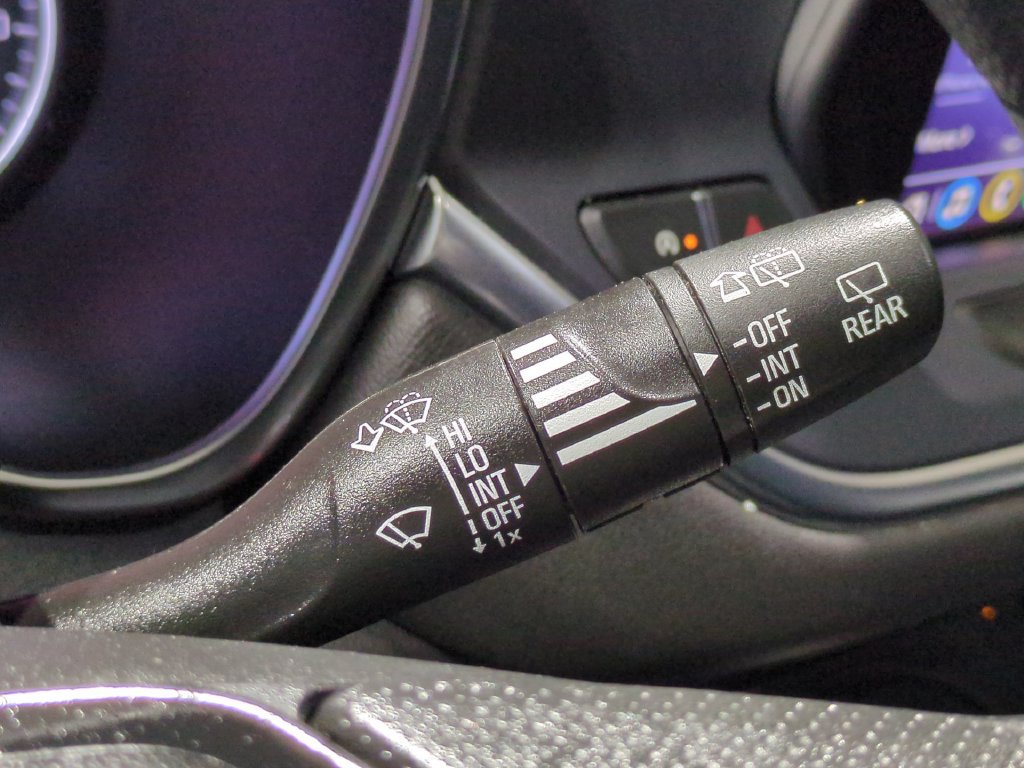 Used 2021 Chevrolet Blazer LT FWD image 28