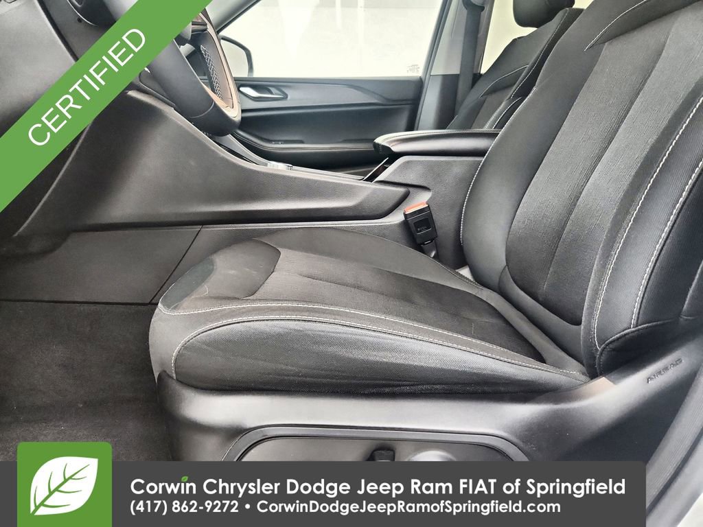 Used 2023 Jeep Grand Cherokee L Laredo w/ Luxury Tech Group I AWD/4WD image 20