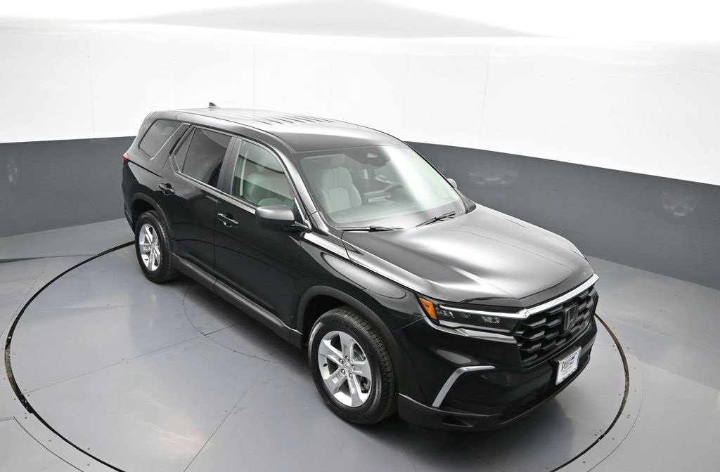 Used 2023 Honda Pilot LX image 36