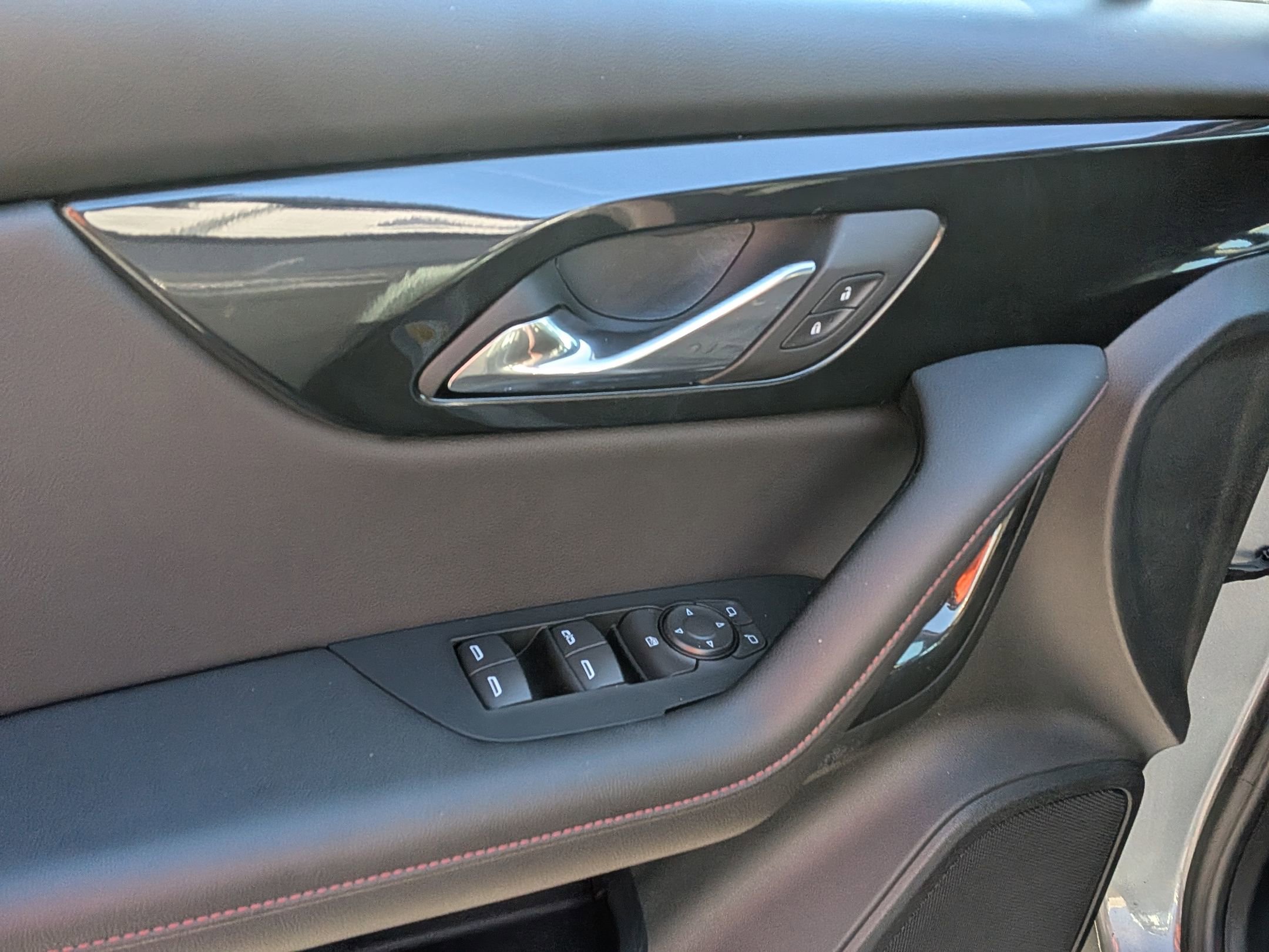 Certified 2025 Chevrolet Blazer RS image 15