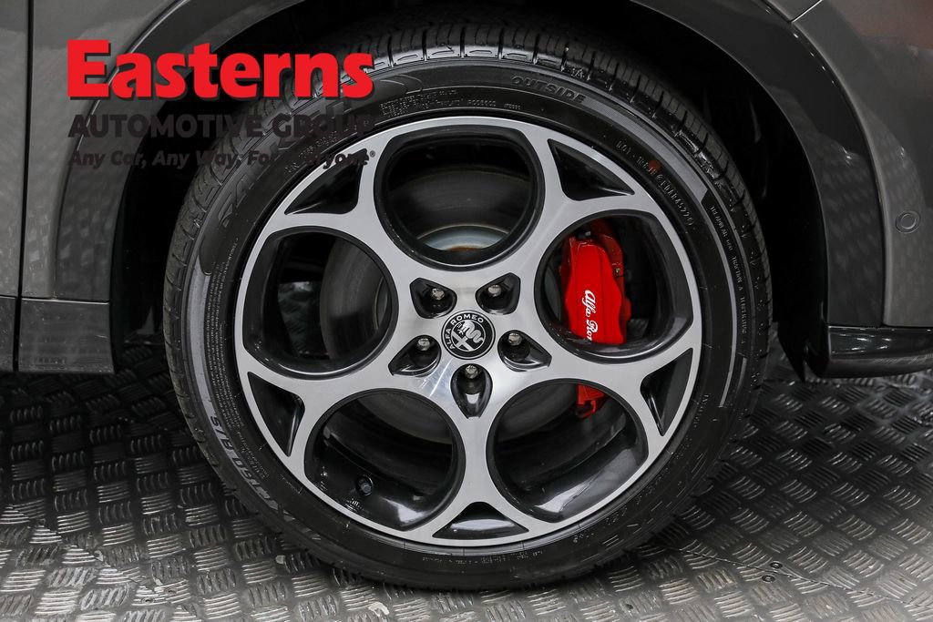 Used 2024 Alfa Romeo Tonale Veloce w/ Active Assist Package image 29